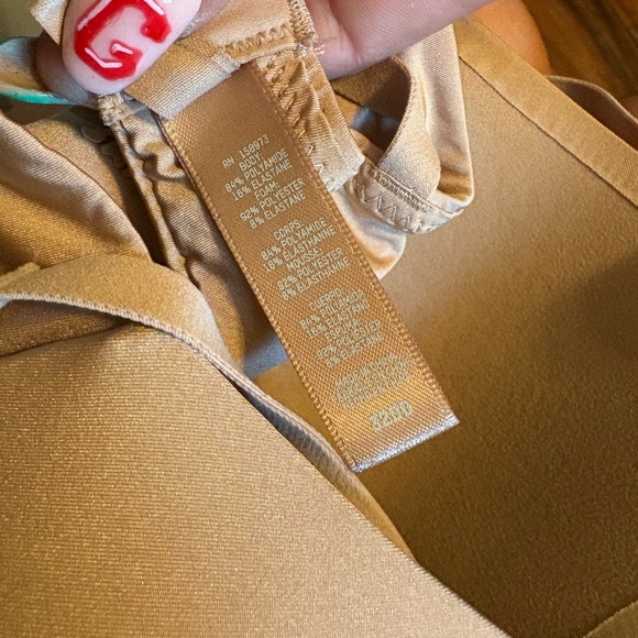 Skims Seamless Nude wireless push Bra size 32 DD - Picture 4 of 5